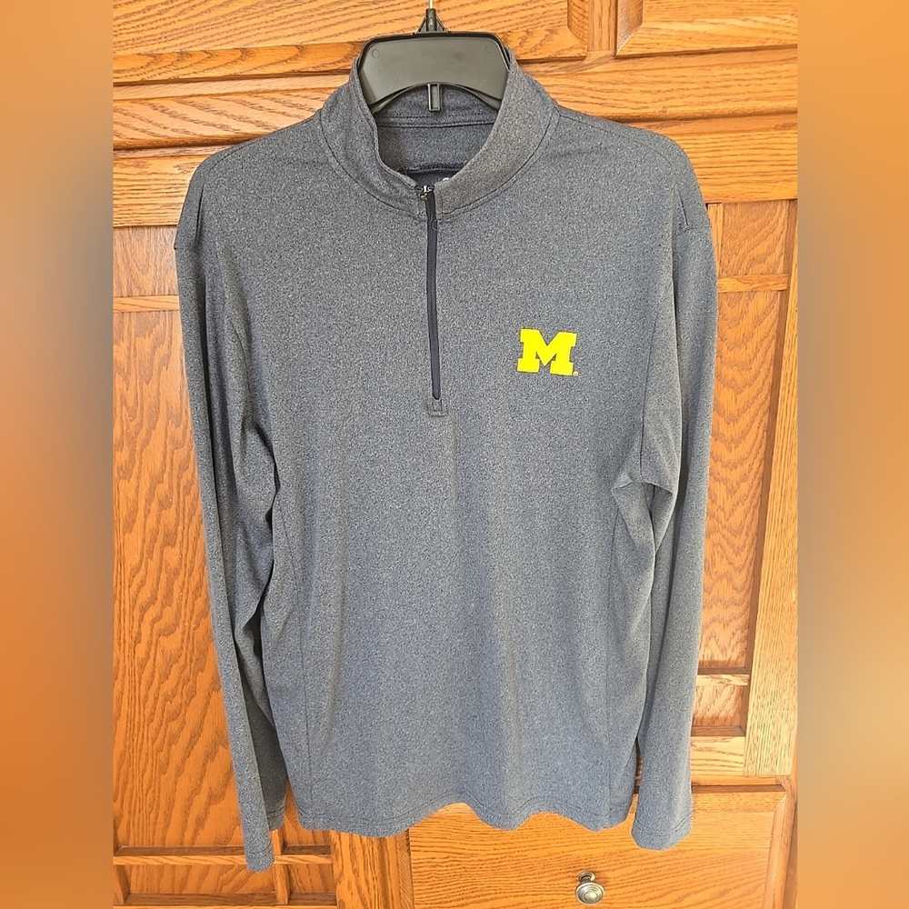 Men's MI Wolverines Blue Colosseum 1/4 Lightweight Long Sleeve Pullover Sz. L